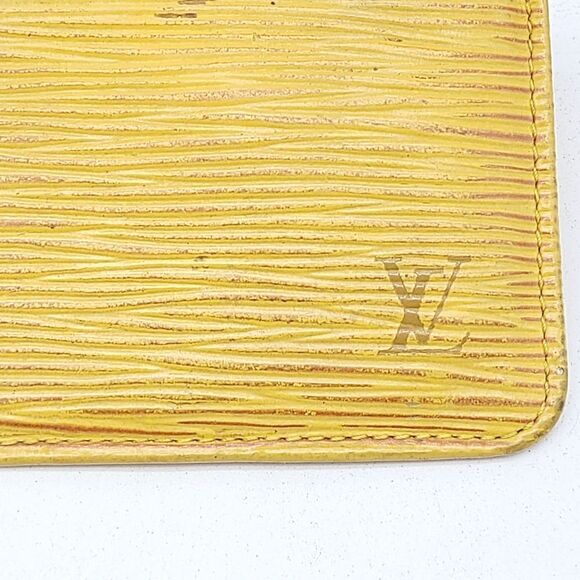Louis Vuitton Leather Coin Purse - Picture 3 of 10